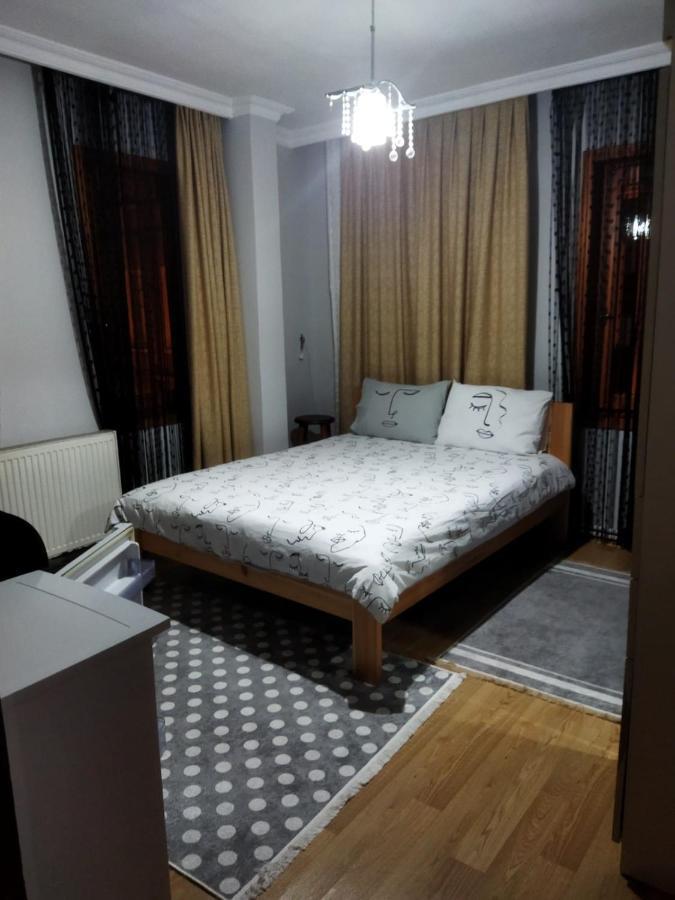 Nelly Guesthouse Istanbul Bagian luar foto