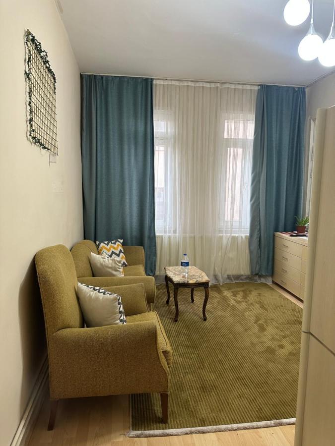 Nelly Guesthouse Istanbul Bagian luar foto