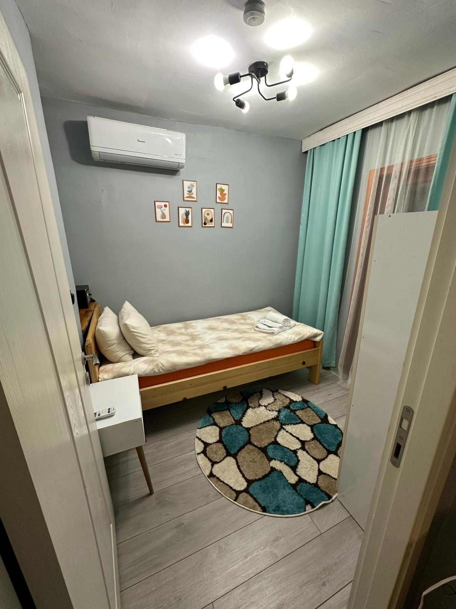 Nelly Guesthouse Istanbul Bagian luar foto